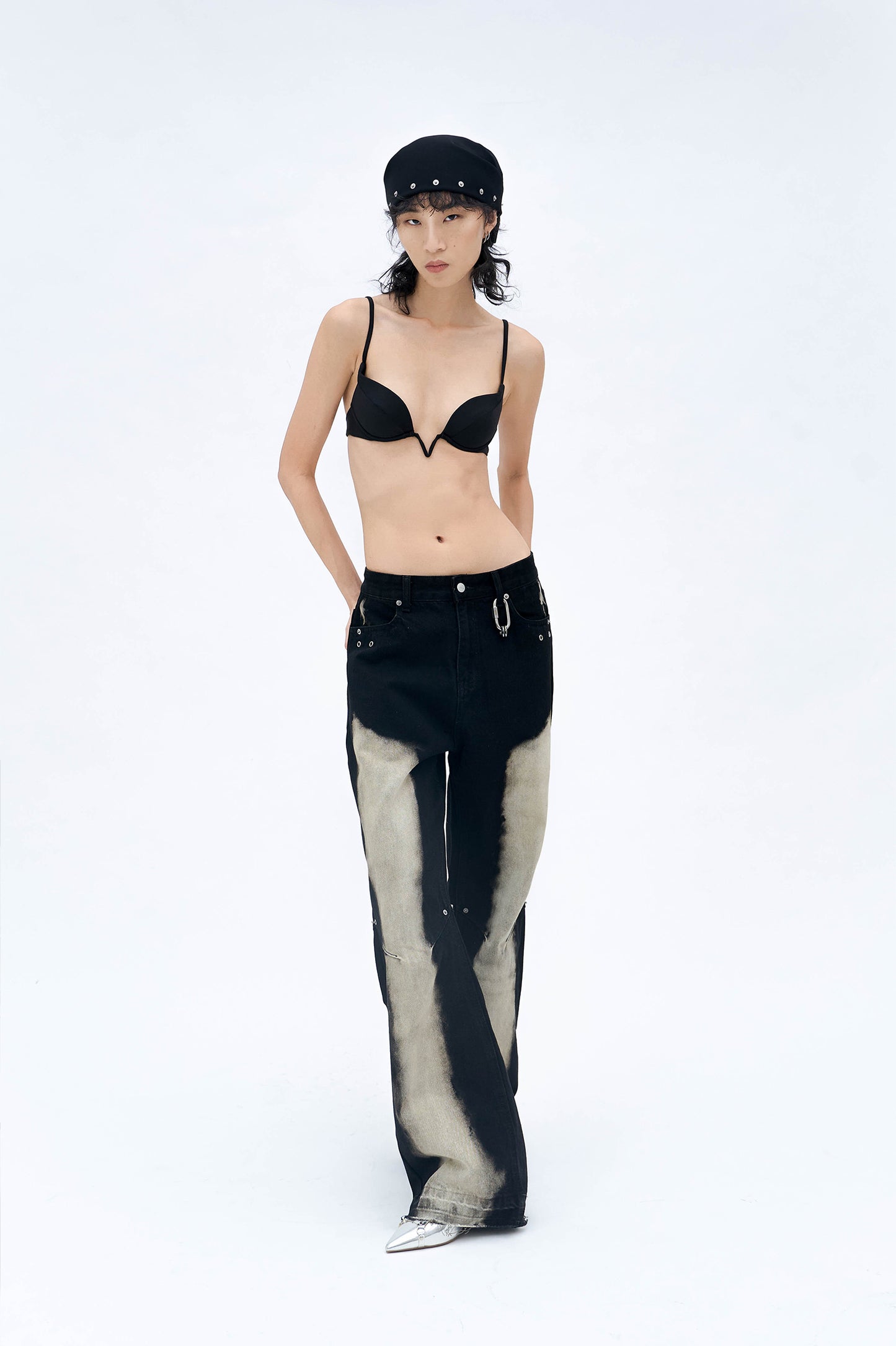 HAND D/BLEACHED JEANS