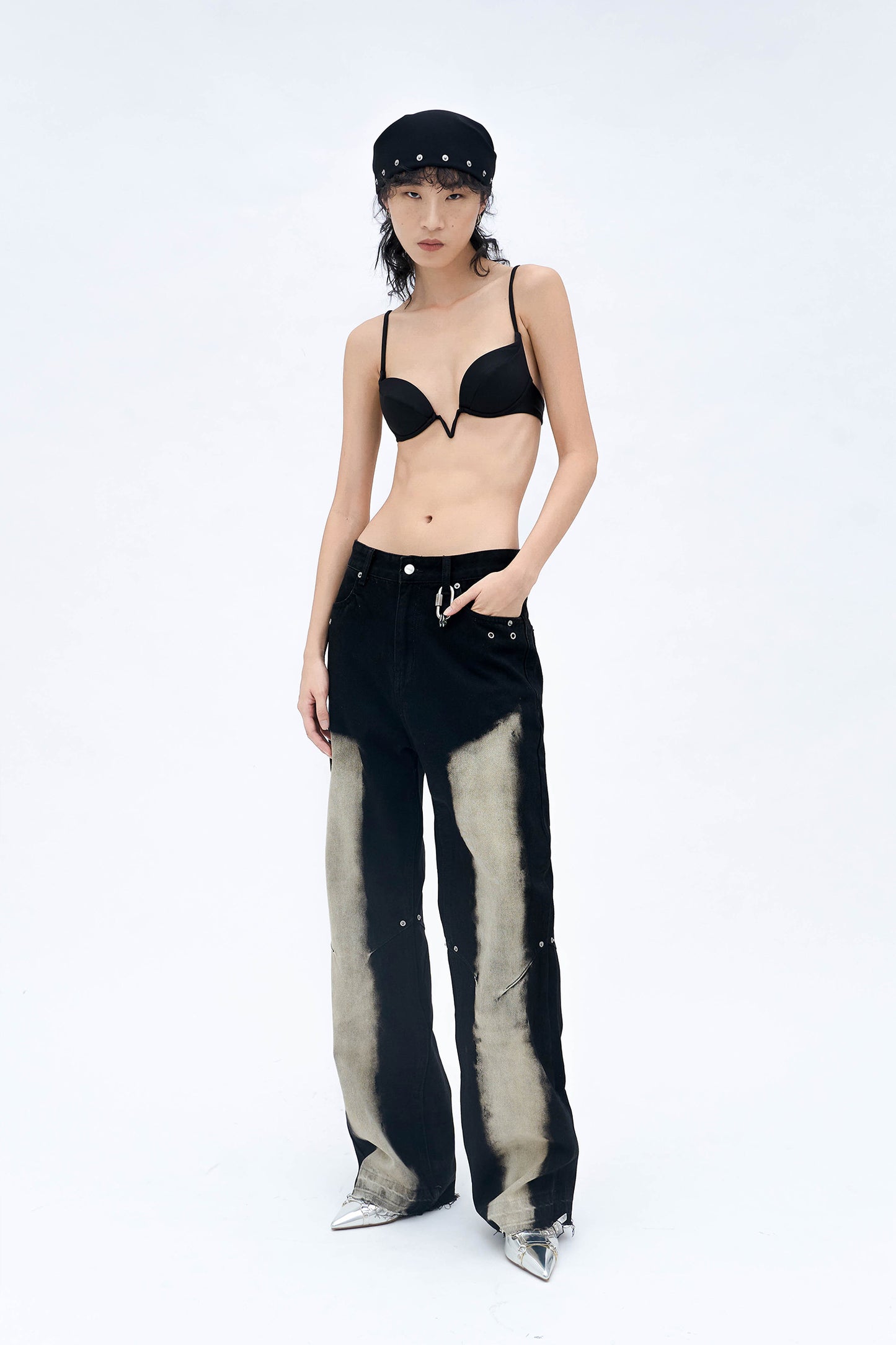 HAND D/BLEACHED JEANS