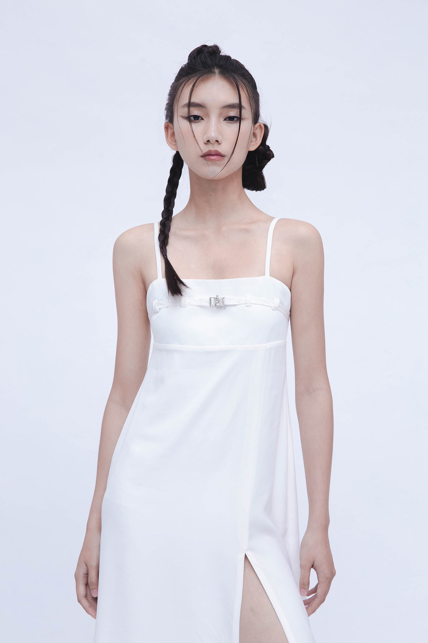BUCKLE SLIP DRESS (WHITE)