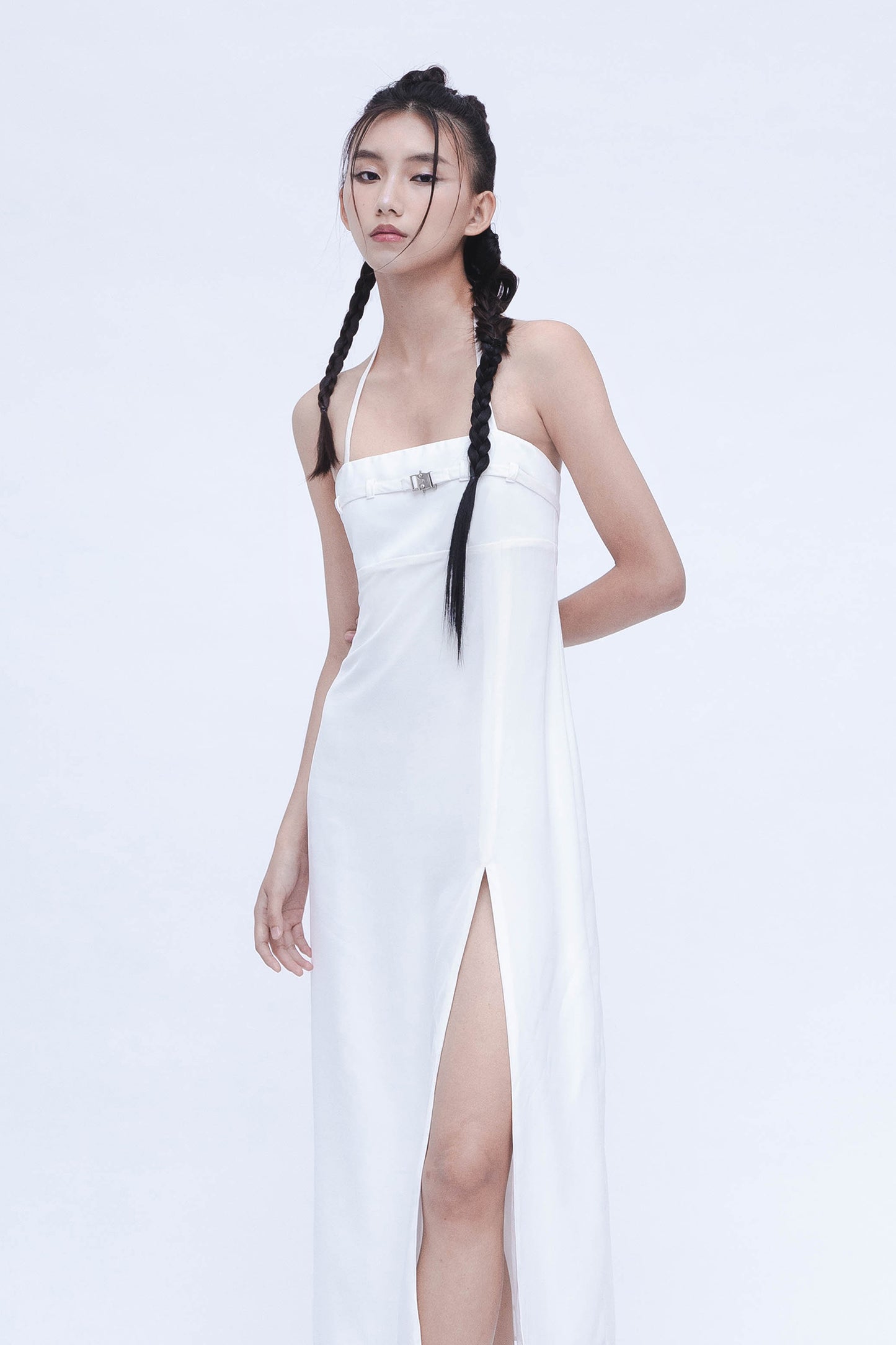 BUCKLE SLIP DRESS (WHITE)