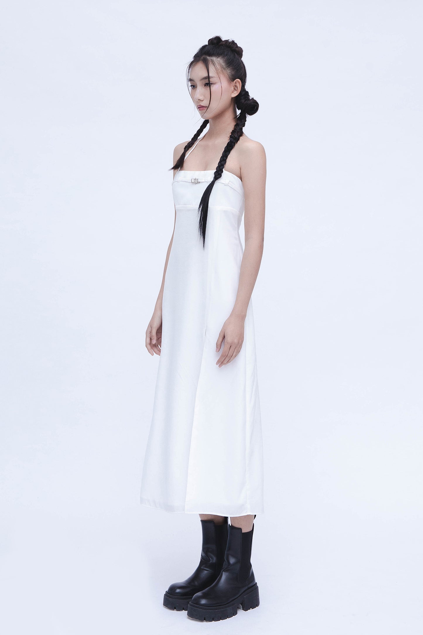 BUCKLE SLIP DRESS (WHITE)