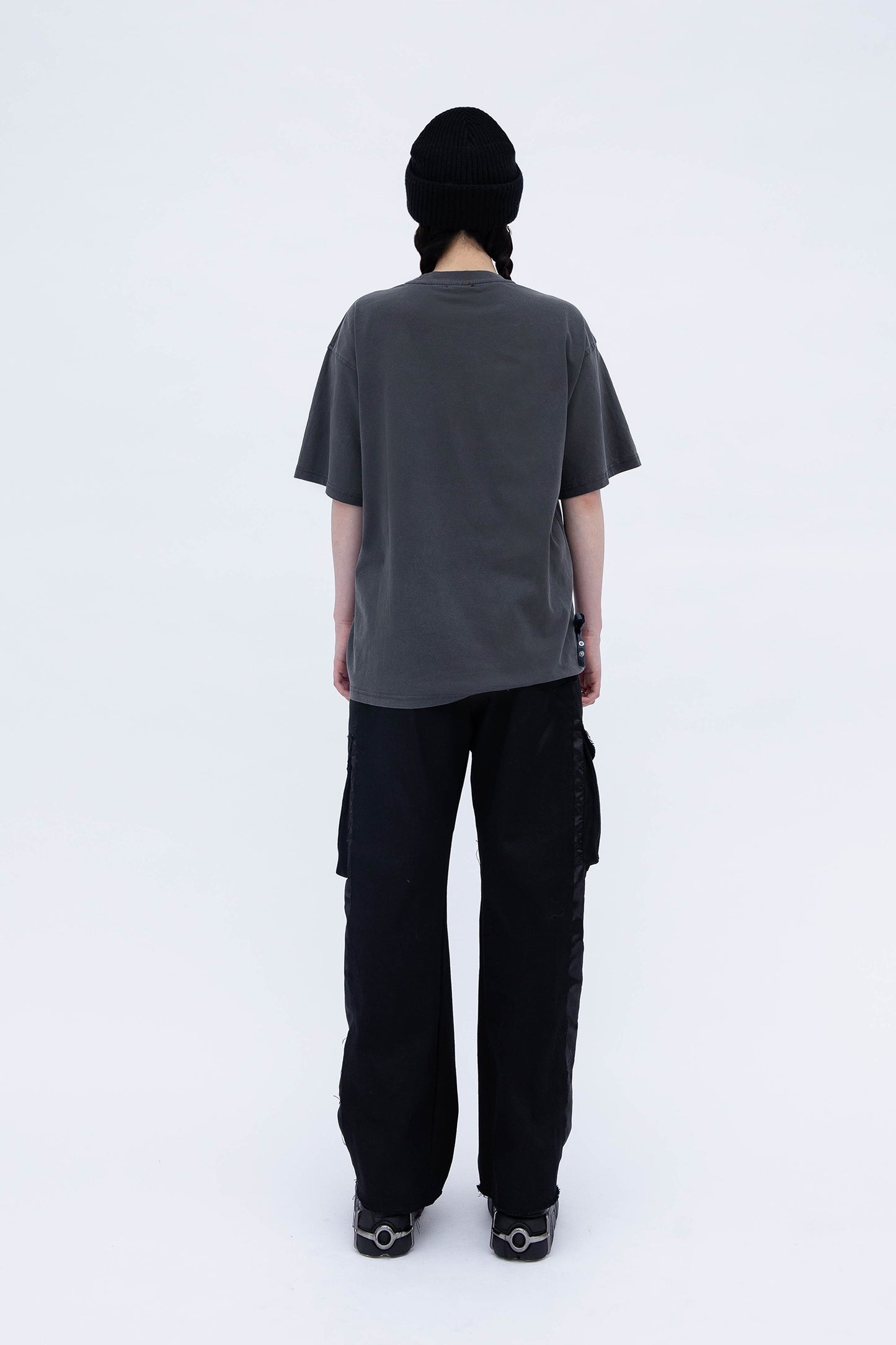 LITTLE RIBBON T-SHIRT (DARK GREY)