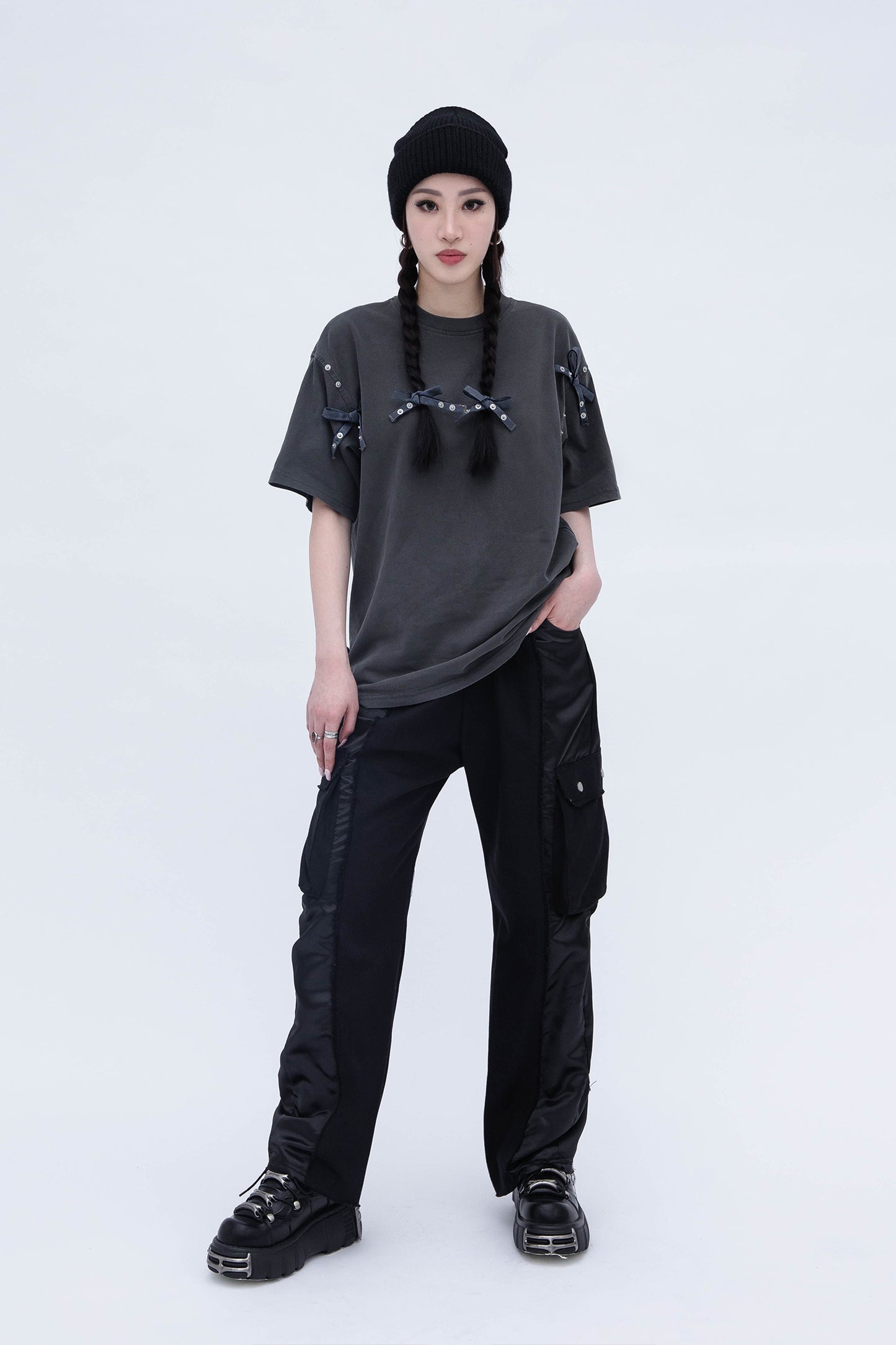 LITTLE RIBBON T-SHIRT (DARK GREY)