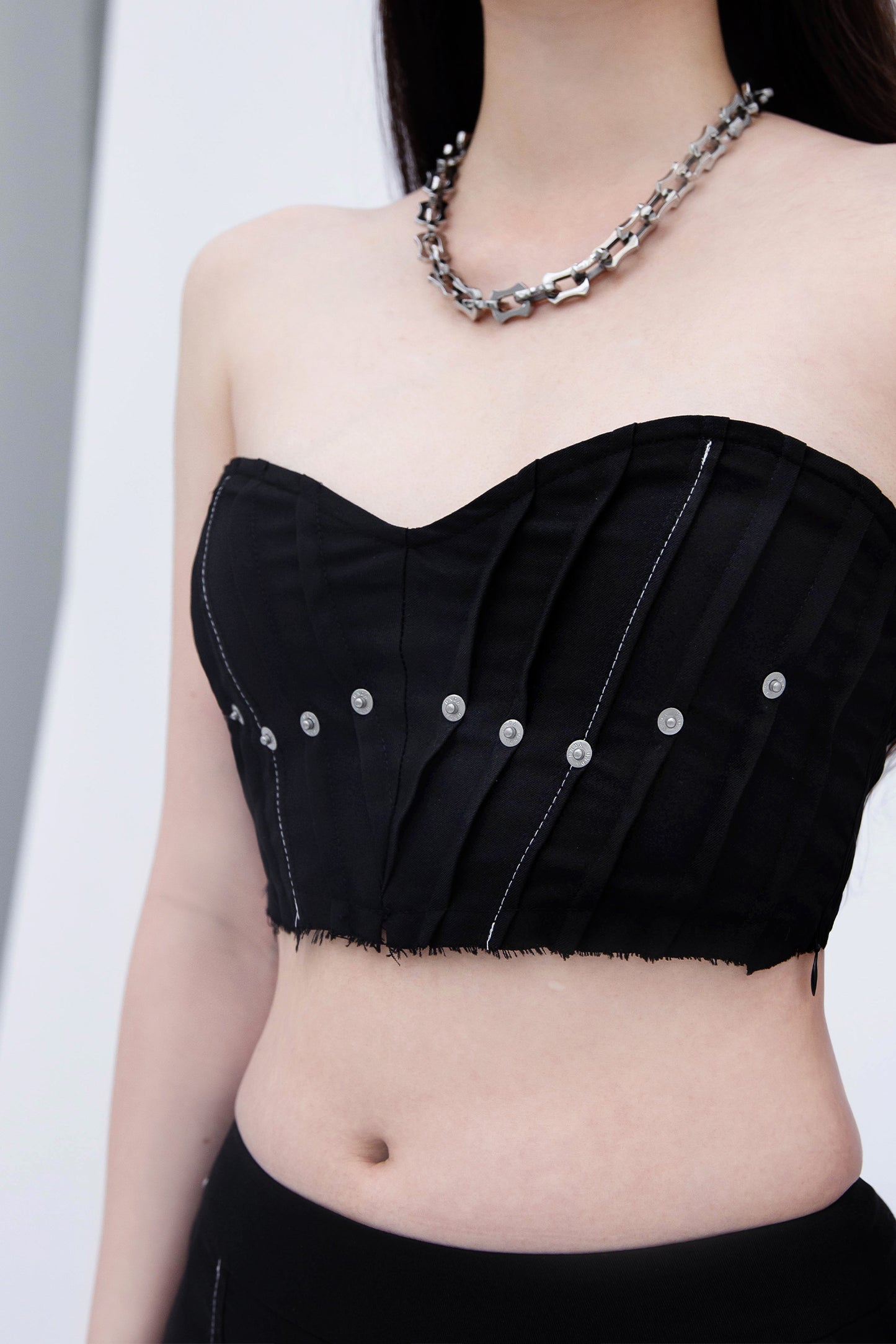 RIVET TUBE TOP (BLACK)