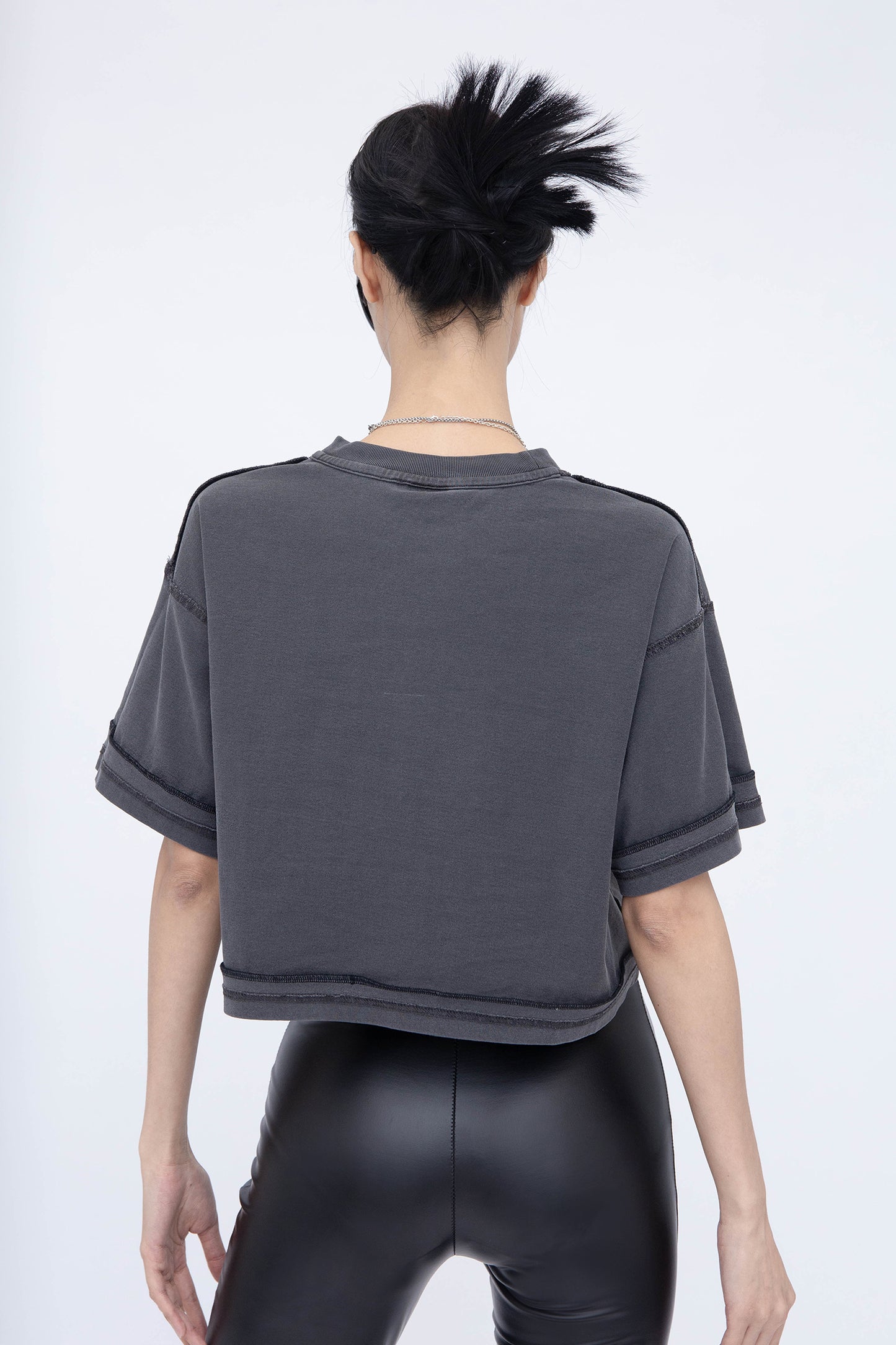 REVERSIBLE CROP T-SHIRT (DARK GREY)