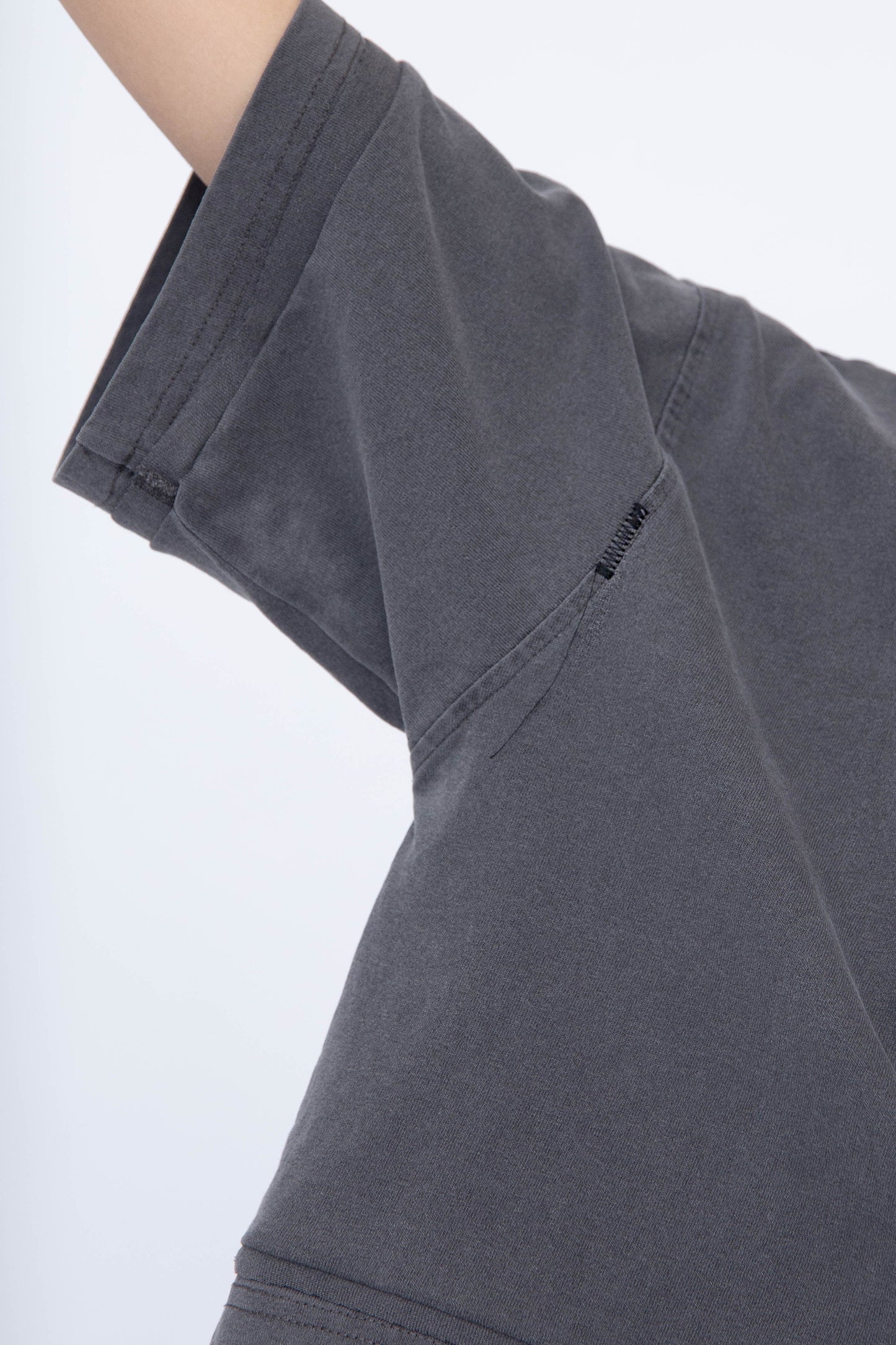 REVERSIBLE CROP T-SHIRT (DARK GREY)