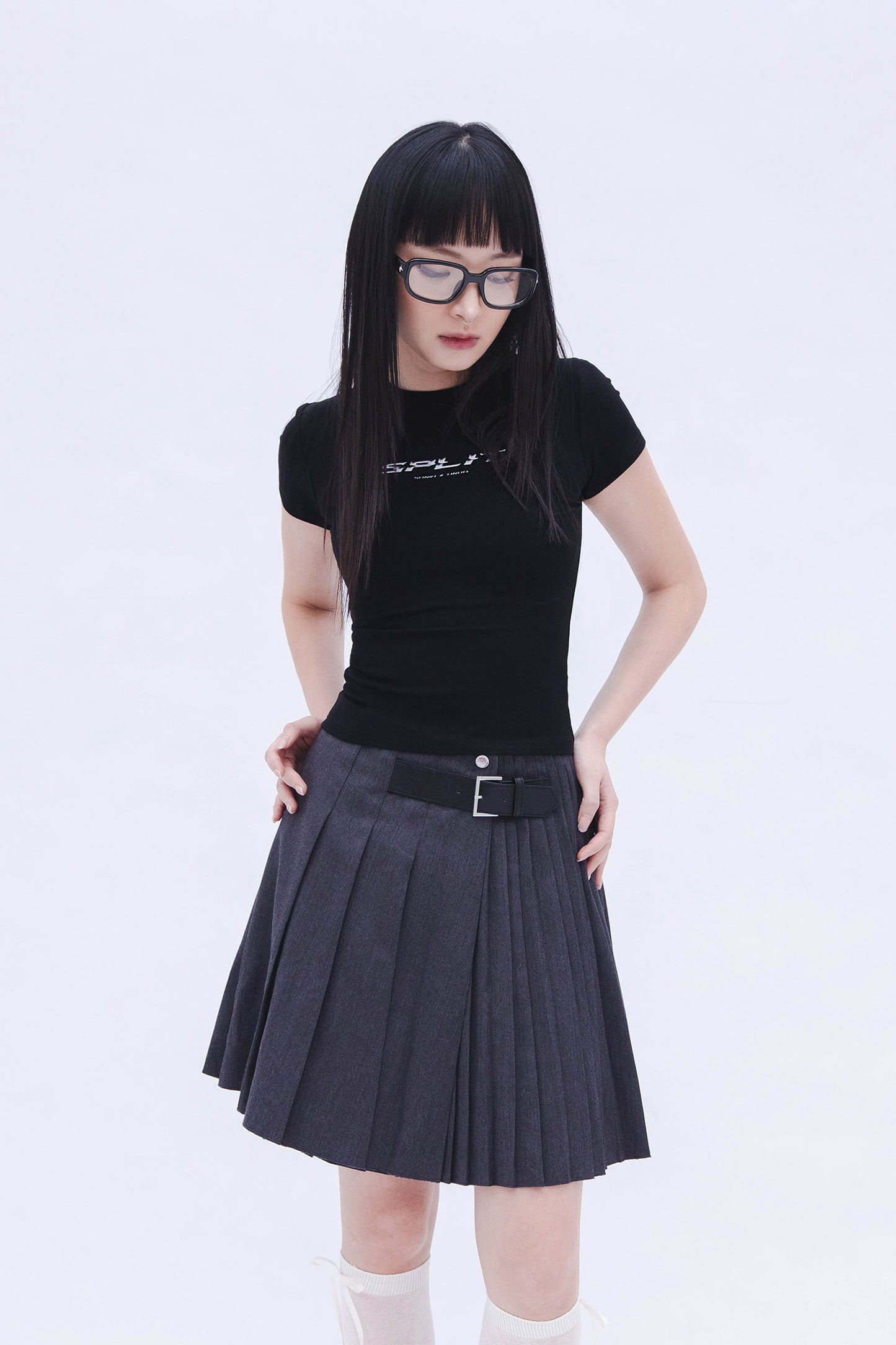 SONIA X UNDA: SPLIT BABY TEE (BLACK)