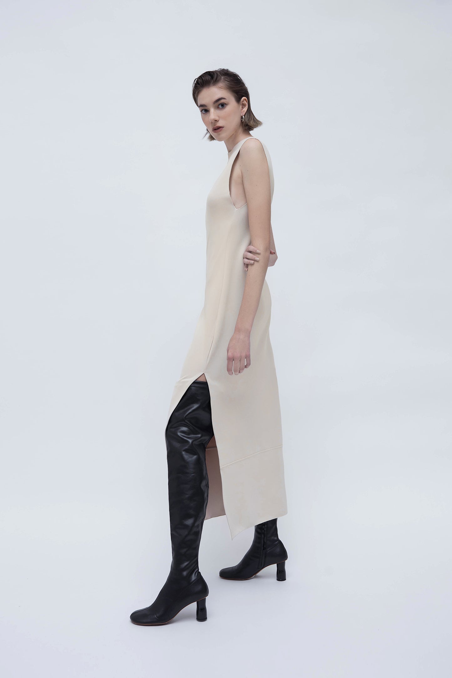 CATIA MAXI DRESS (NUDE)