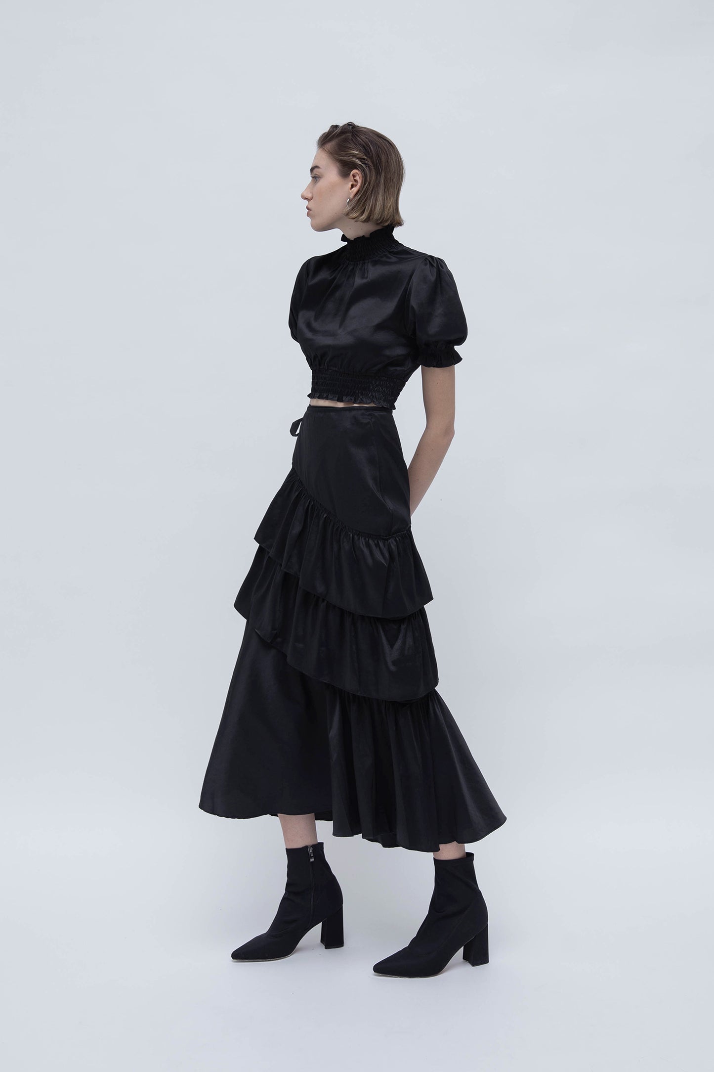 MAYA RUFFLES SET (BLACK)
