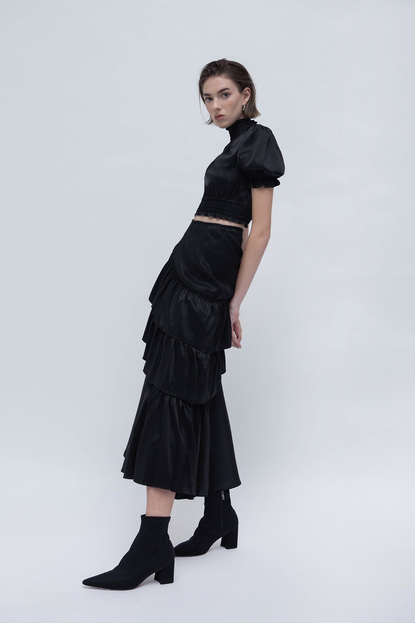 MAYA RUFFLES SET (BLACK)