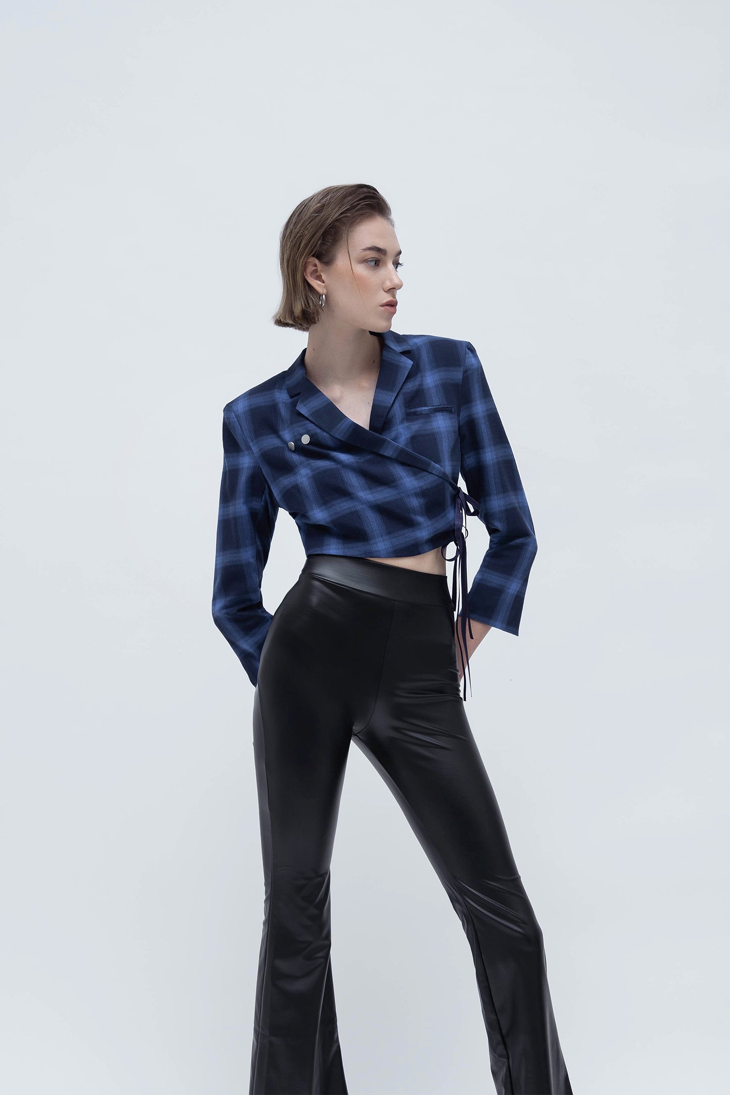 NALA CROP BLAZER (BLUE CHECKERED)
