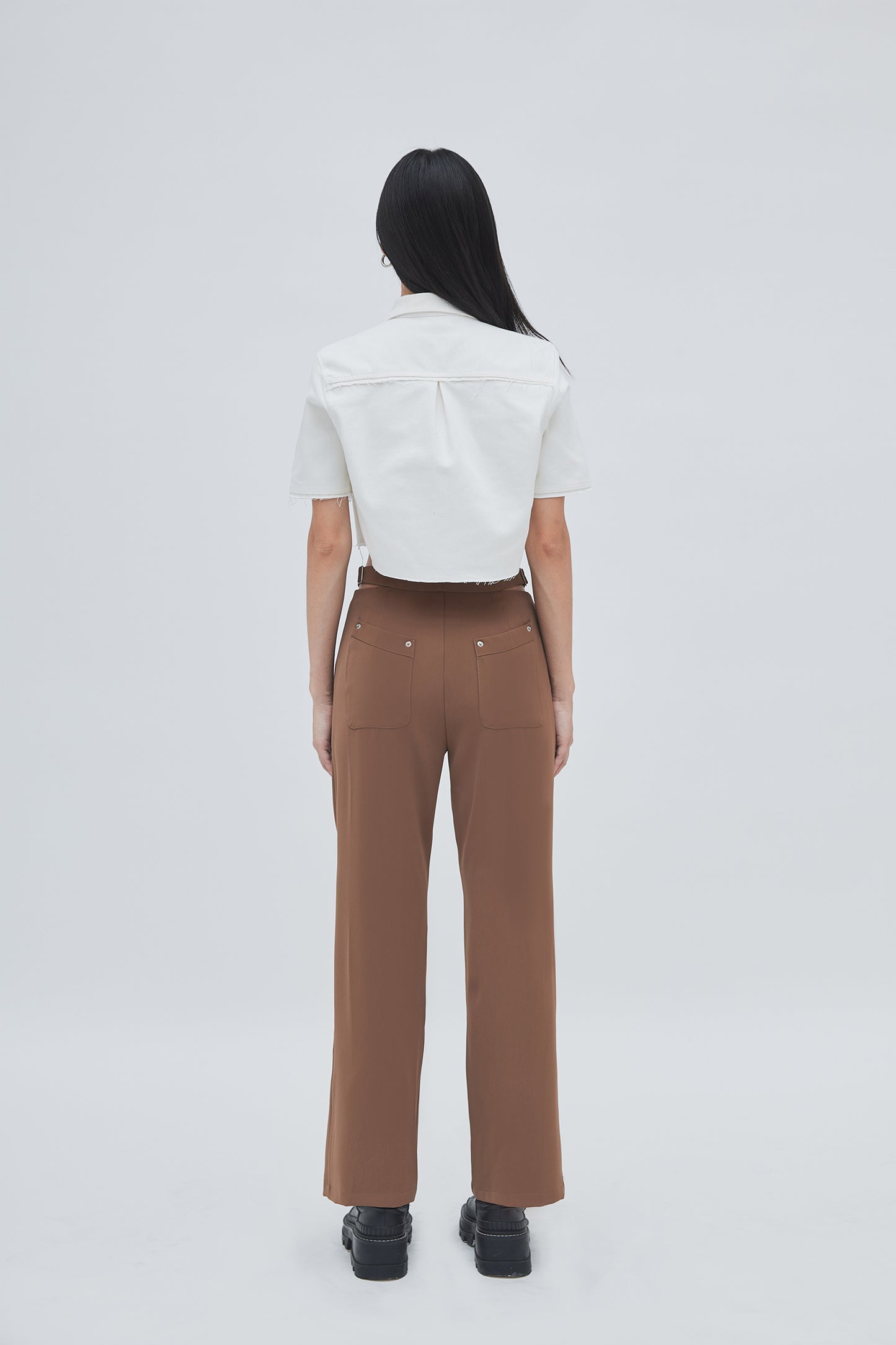 CUT OUT PANTS (BROWN)
