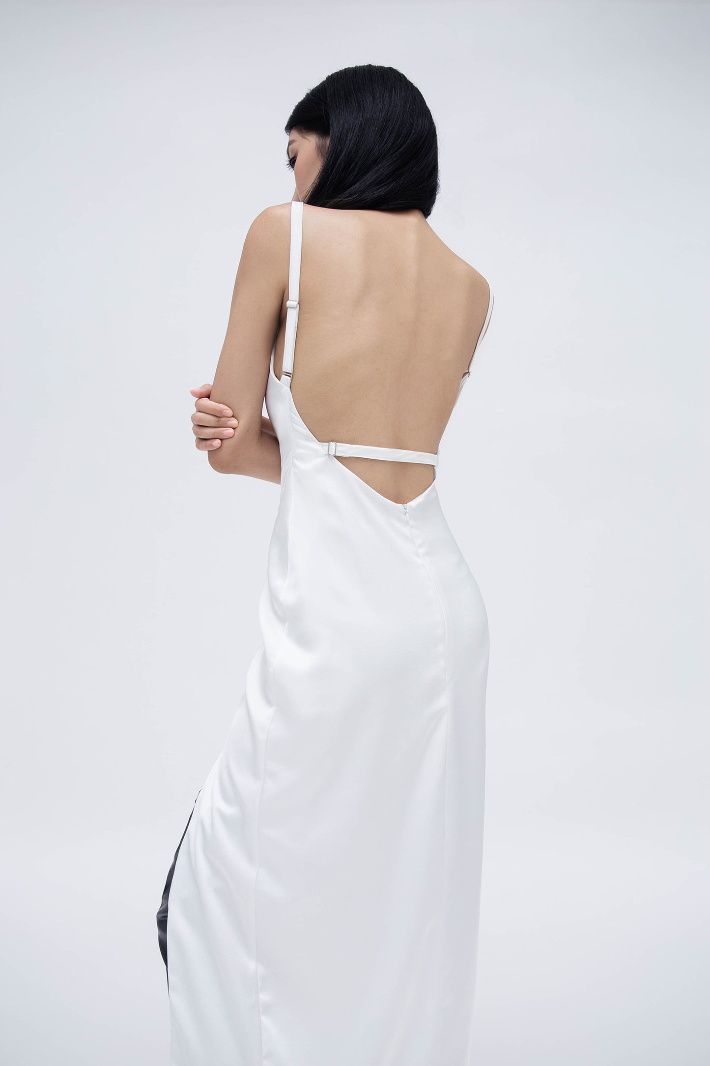 BAREBACK DRESS (WHITE)