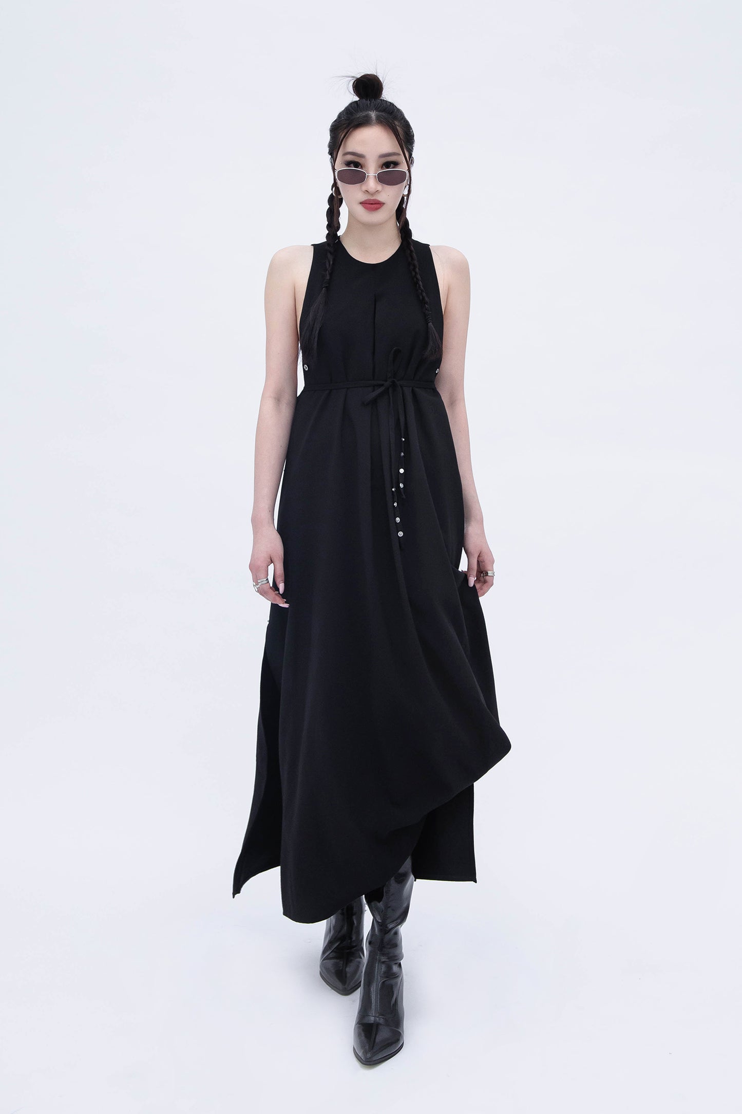 ASYMMETRIC RIVET MAXI (BLACK)