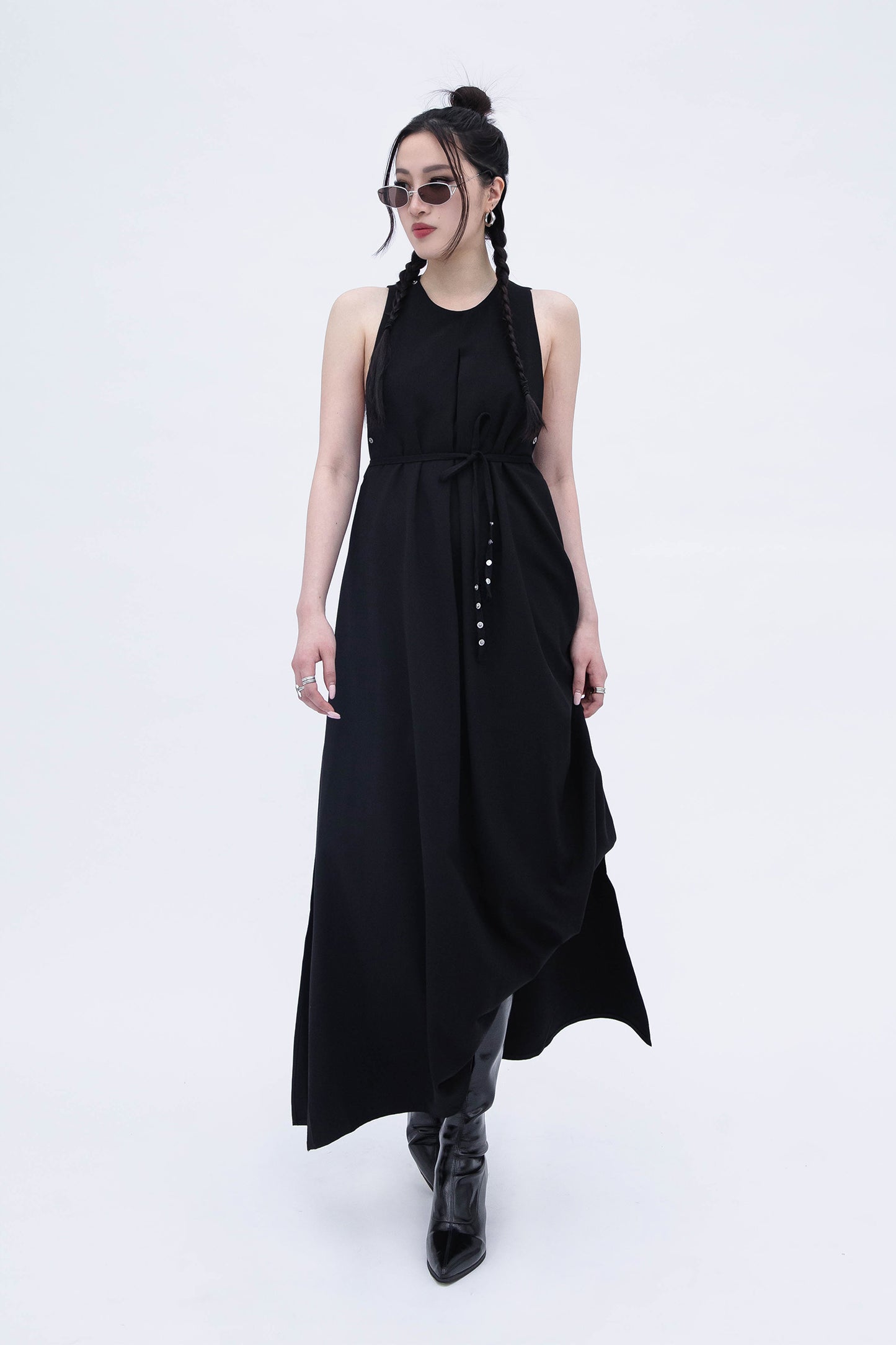 ASYMMETRIC RIVET MAXI (BLACK)