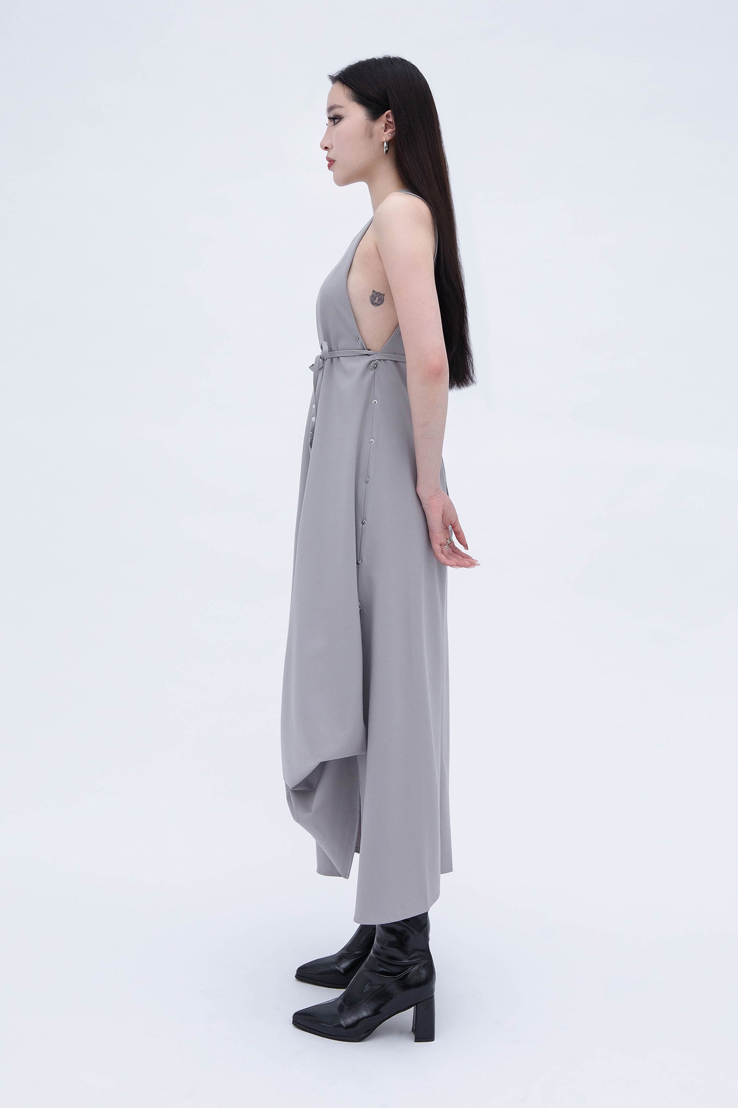 ASYMMETRIC RIVET MAXI (GREY)