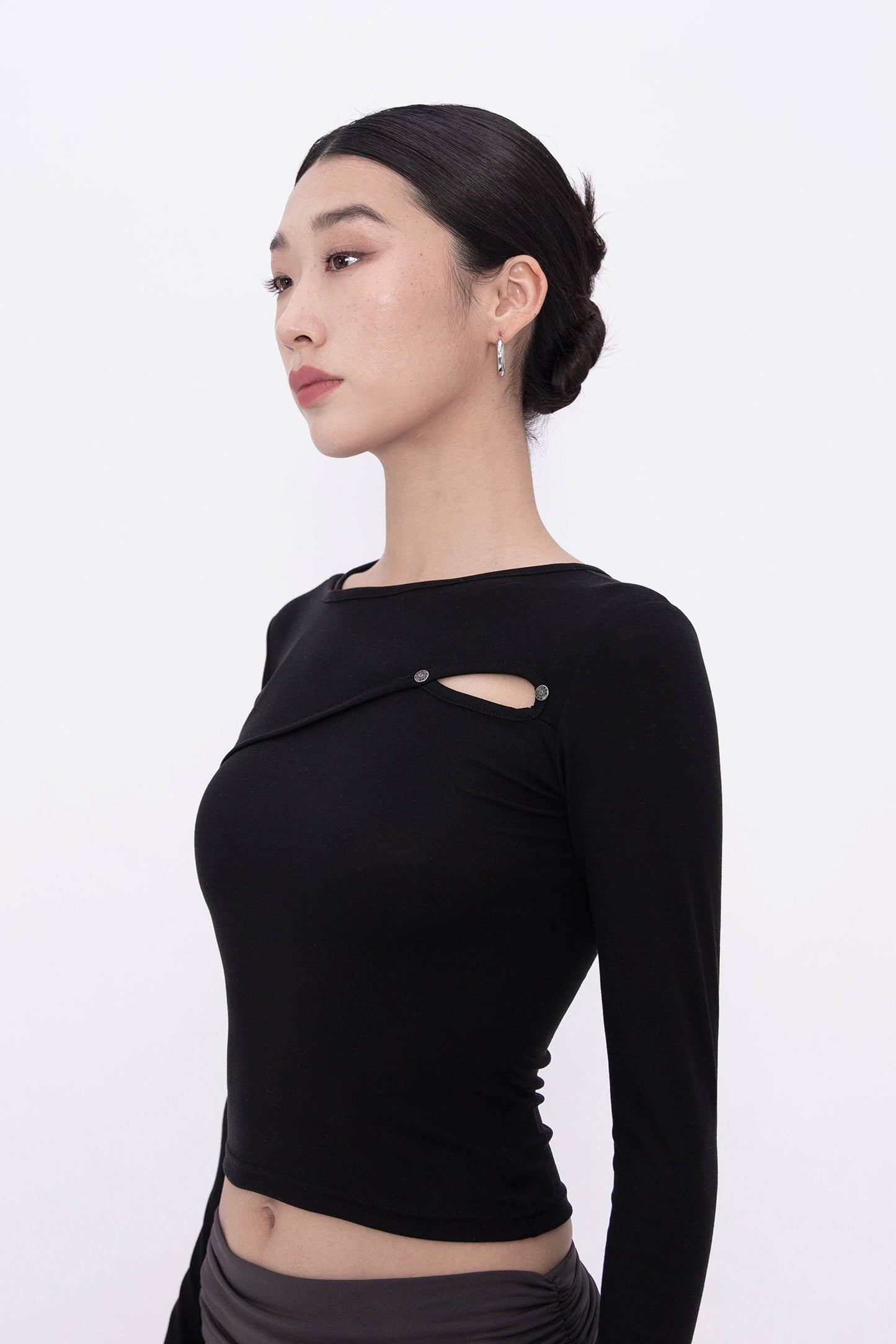 MIRA KEYHOLE TOP (BLACK)