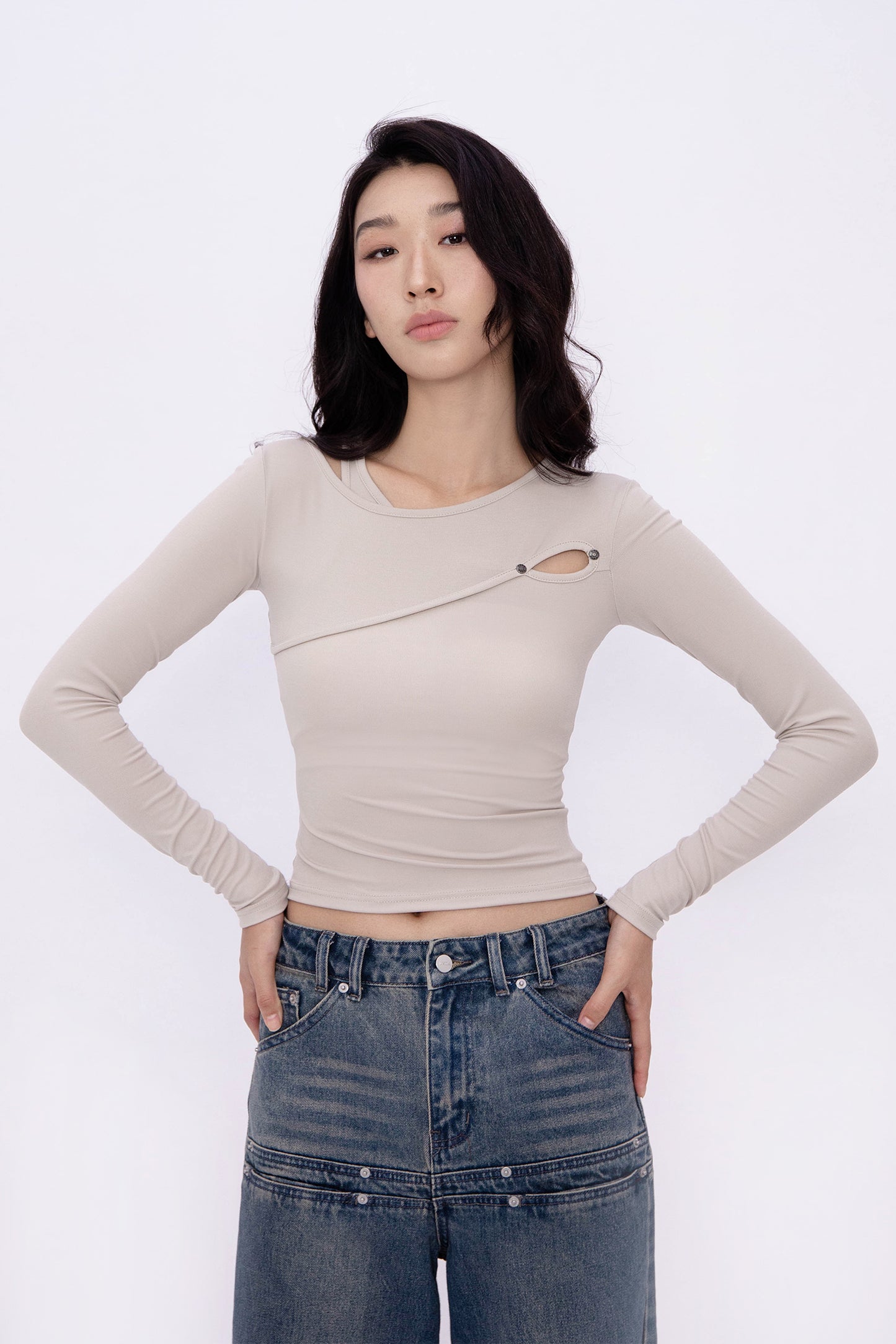 MIRA KEYHOLE TOP (GREIGE)