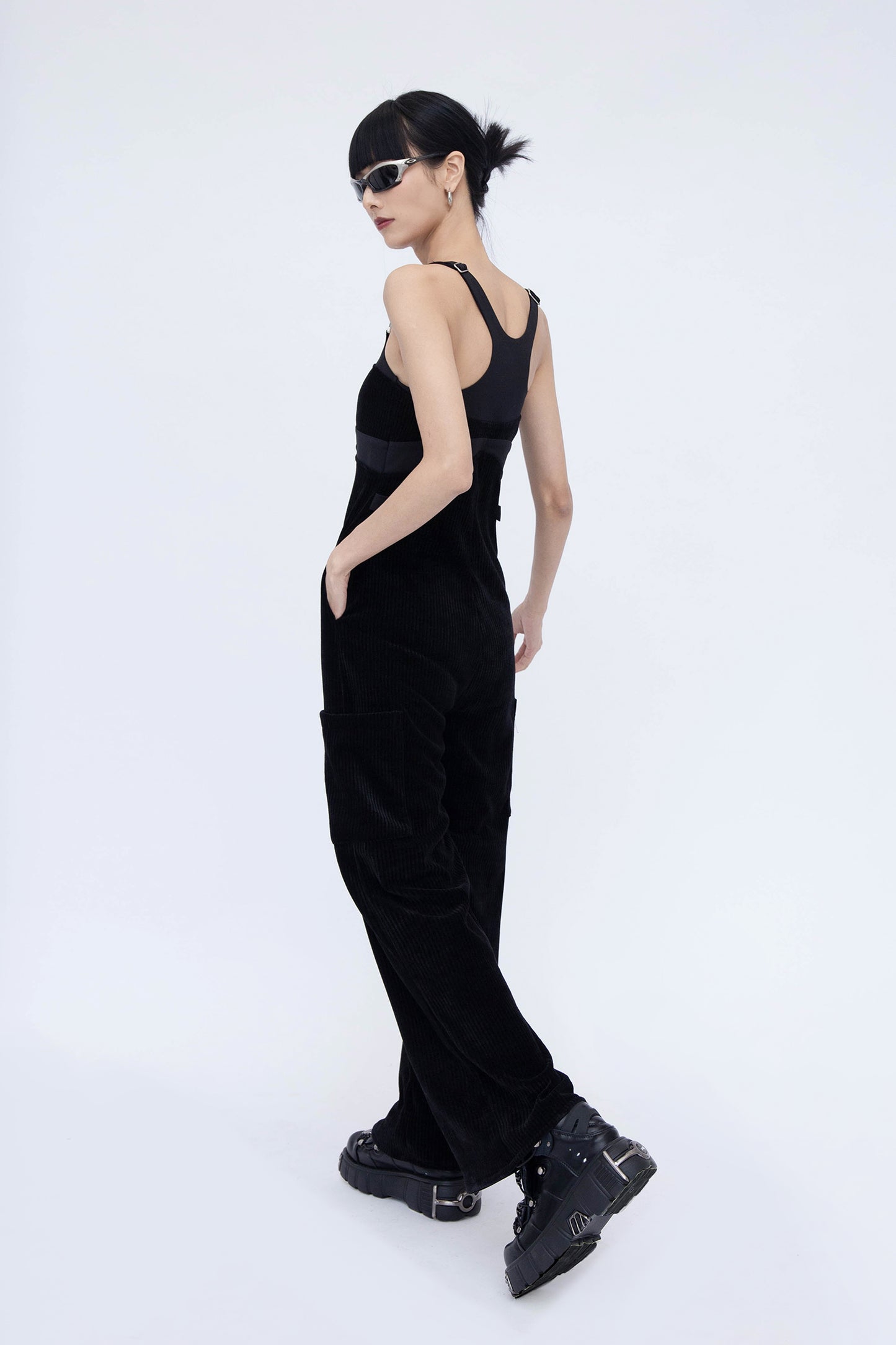 CORDUROY OVERALLS (BLACK)