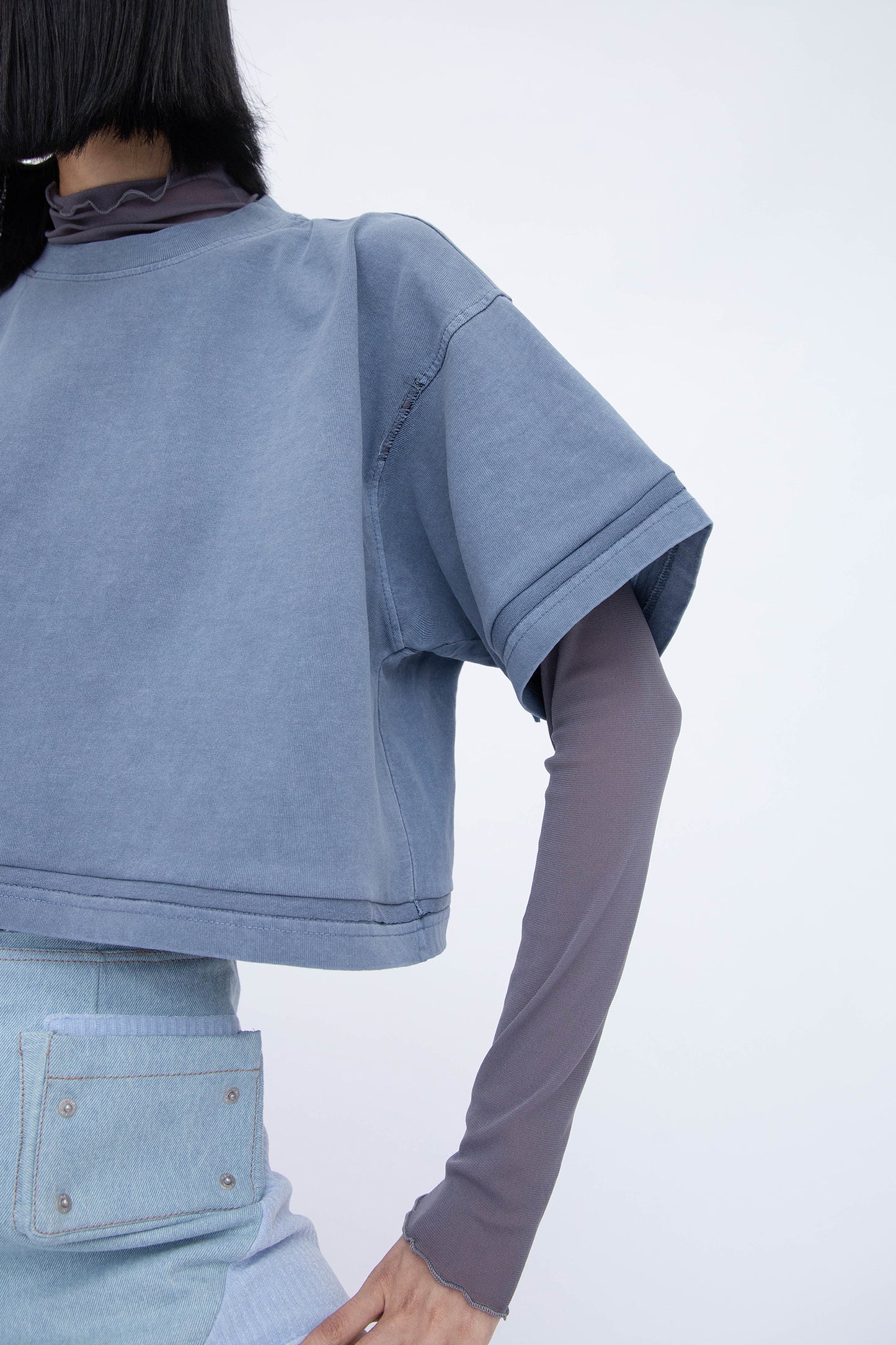 REVERSIBLE CROP T-SHIRT (DUSTY BLUE)