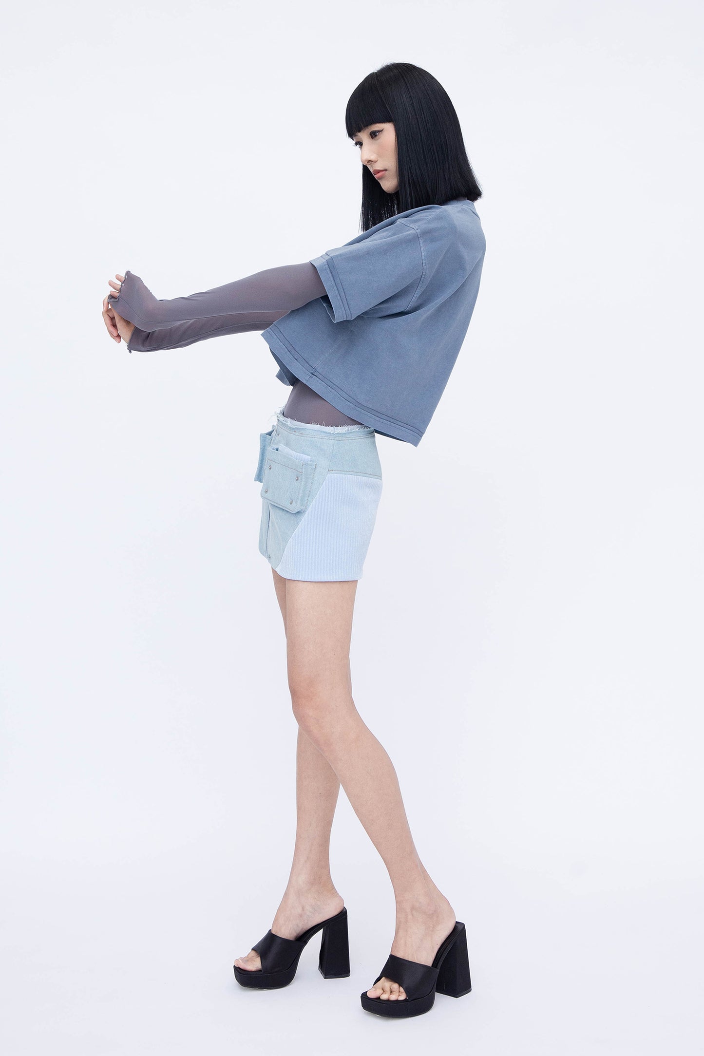 REVERSIBLE CROP T-SHIRT (DUSTY BLUE)