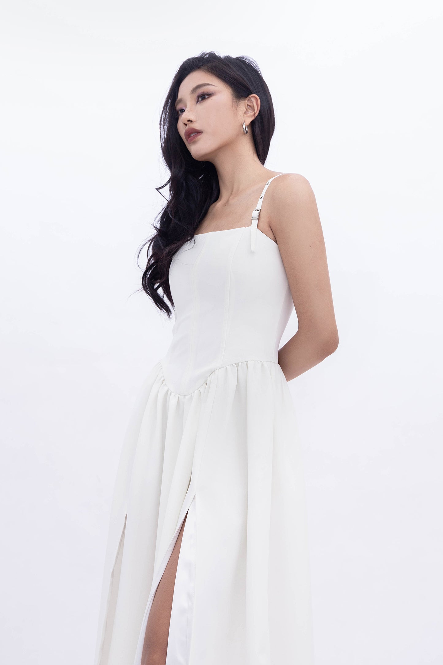 TAYA MAXI DRESS (WHITE)