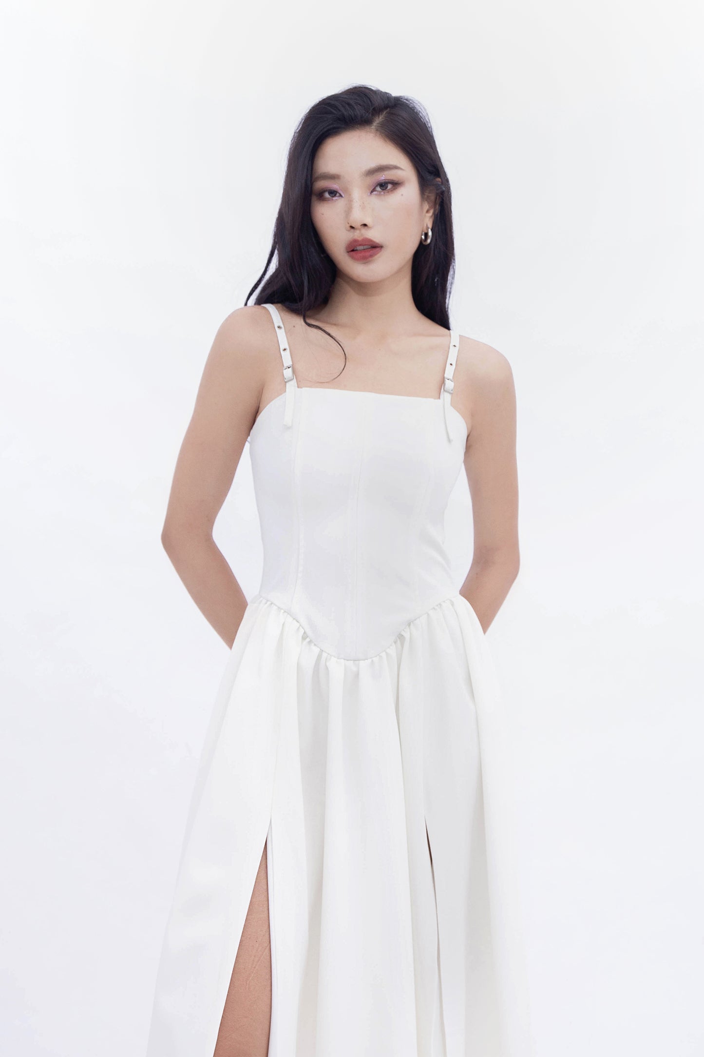 TAYA MAXI DRESS (WHITE)