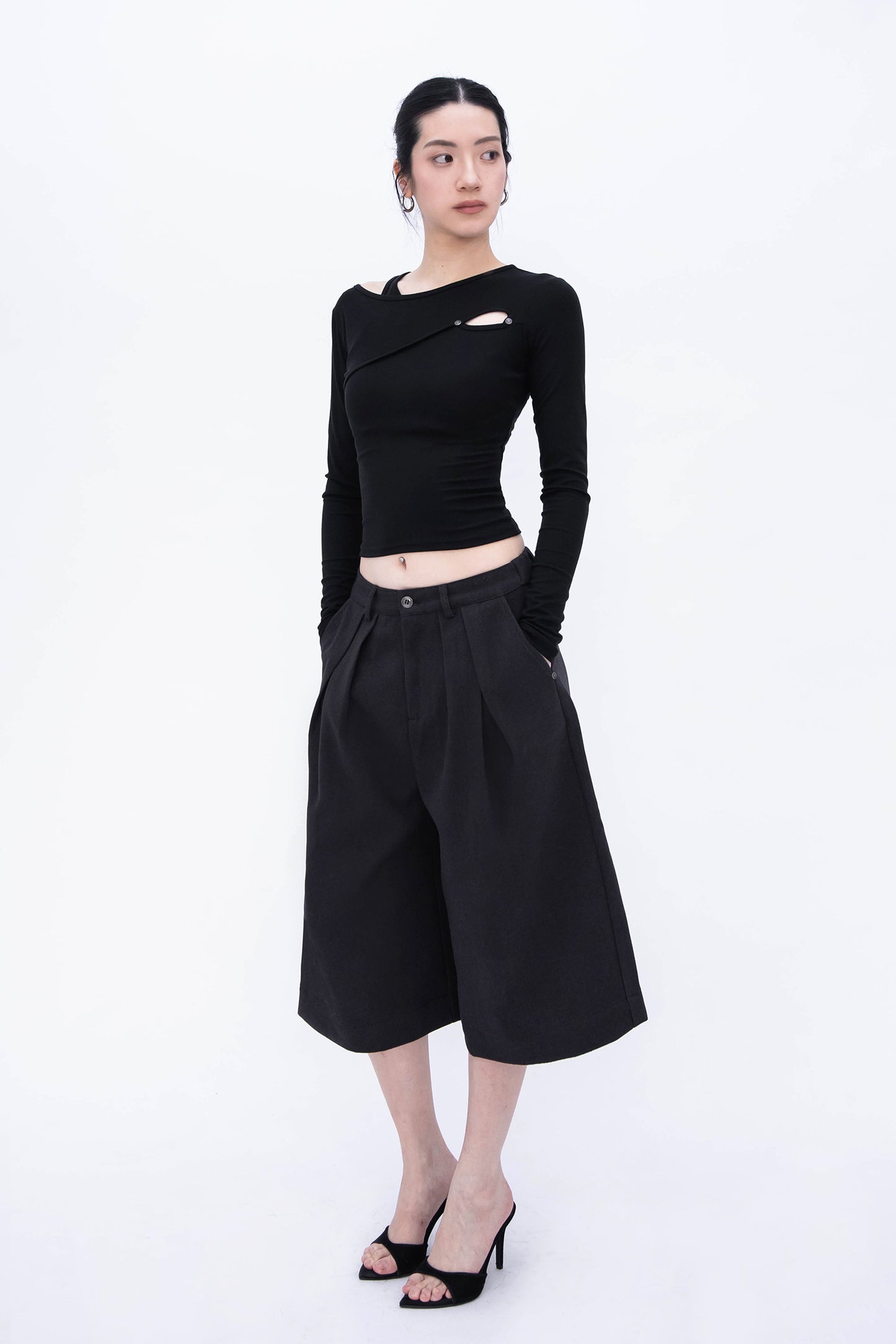 WOOLY JORTS (DARK GREY)