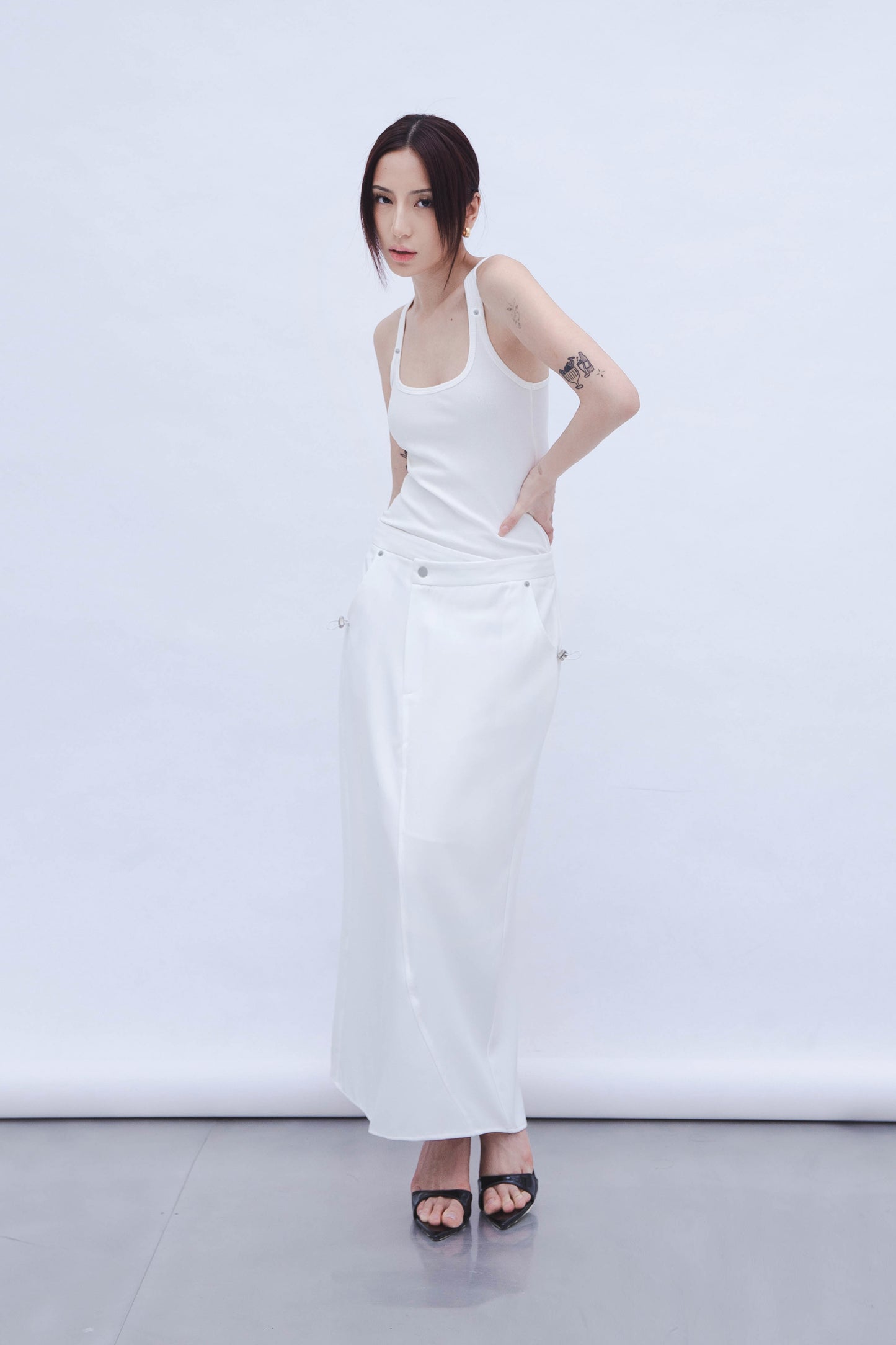 UTILITY SKIRT (WHITE)