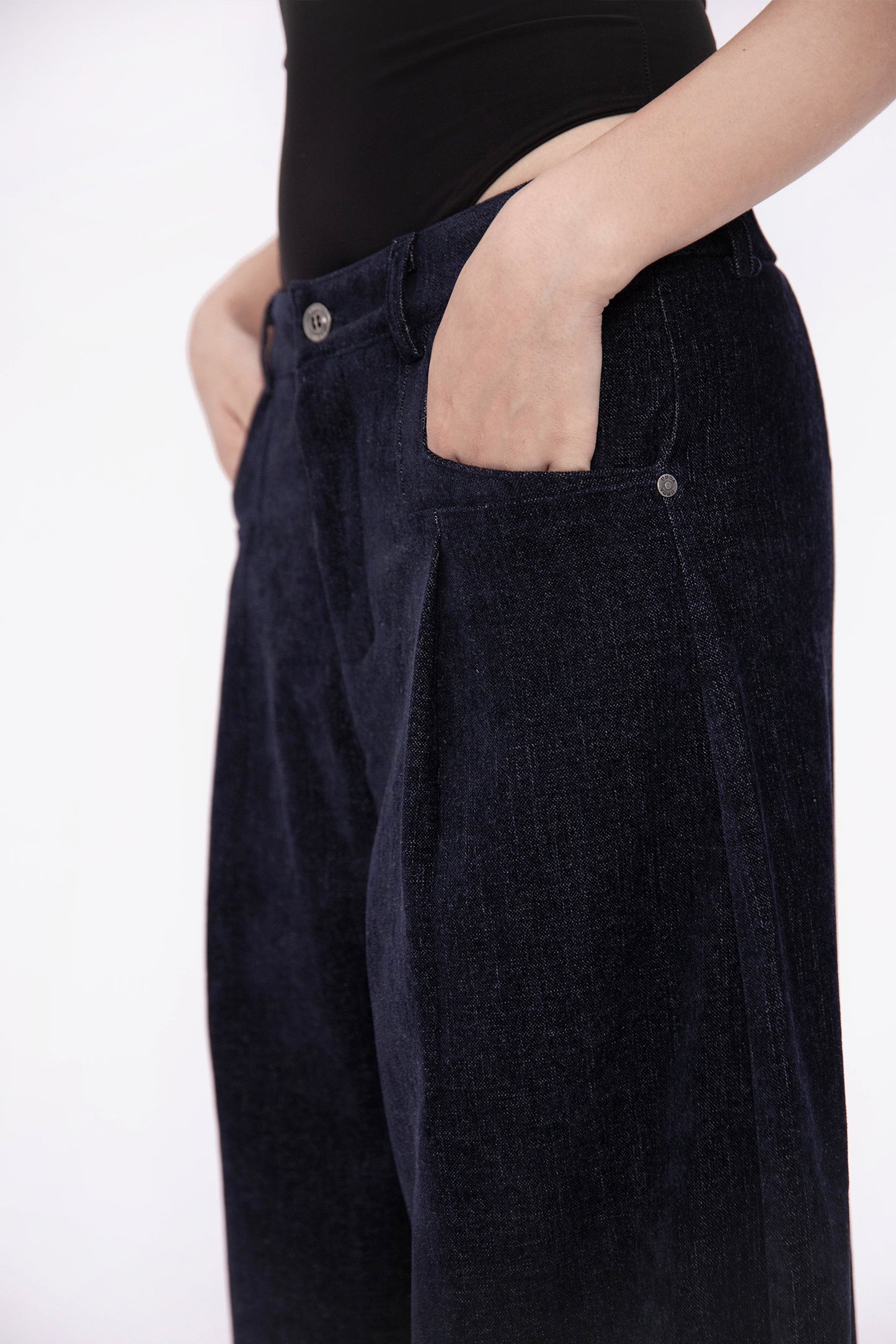 NORA VELVETY PANTS (DENIM BLUE)