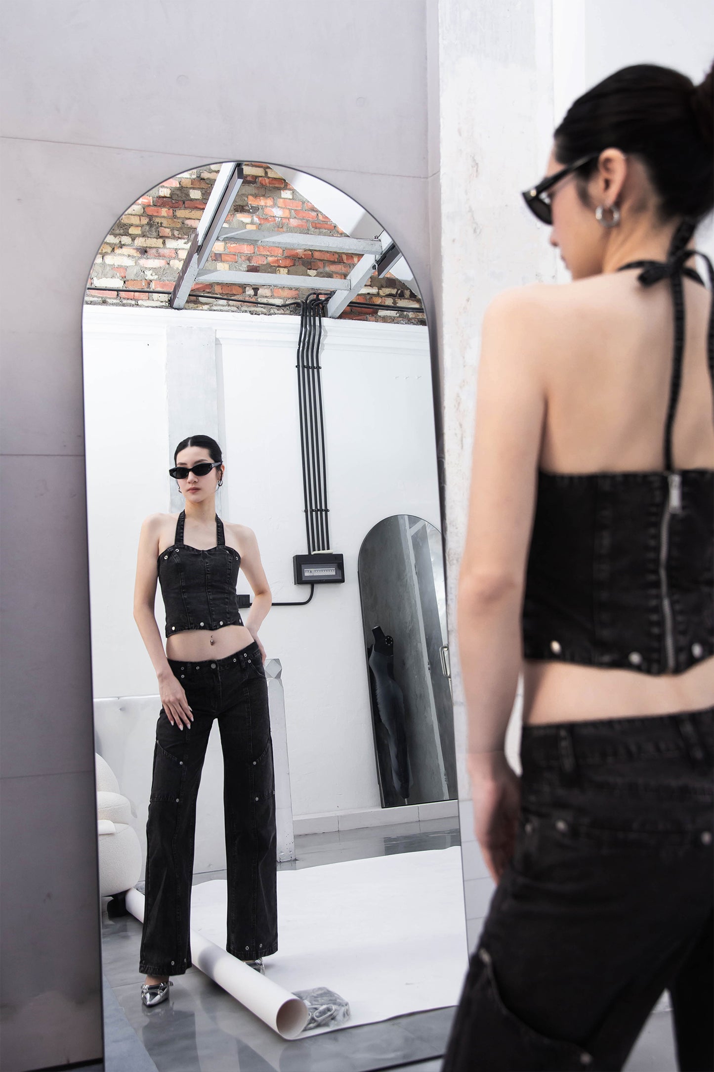 RUFFY HALTER CORSET (BLACK)