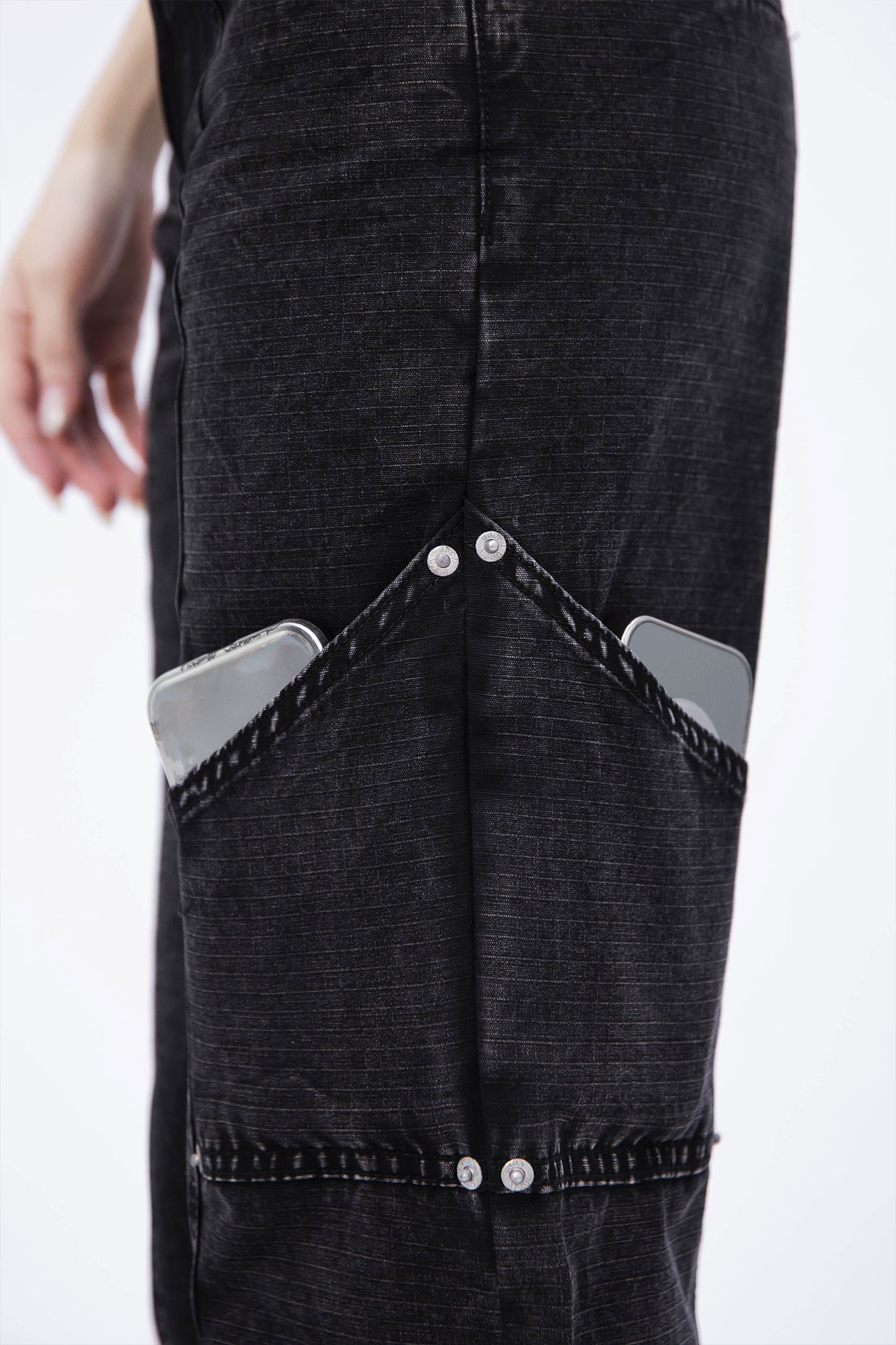 BRADDY RIVET PANTS (BLACK)