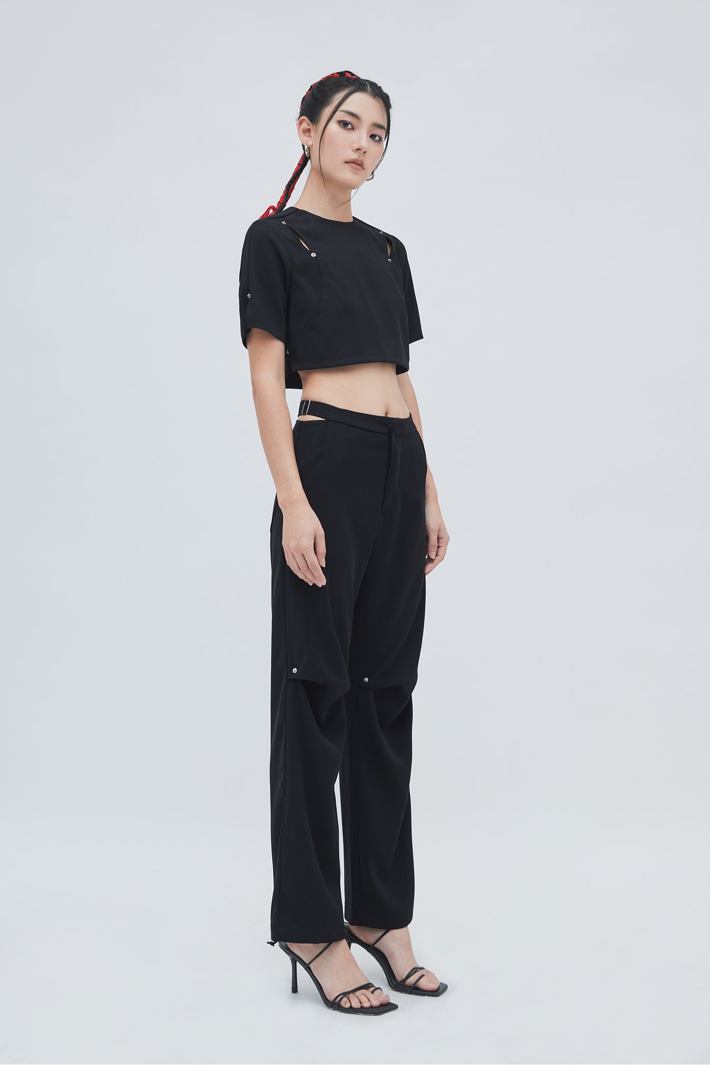 RIVET CROP TOP (BLACK)