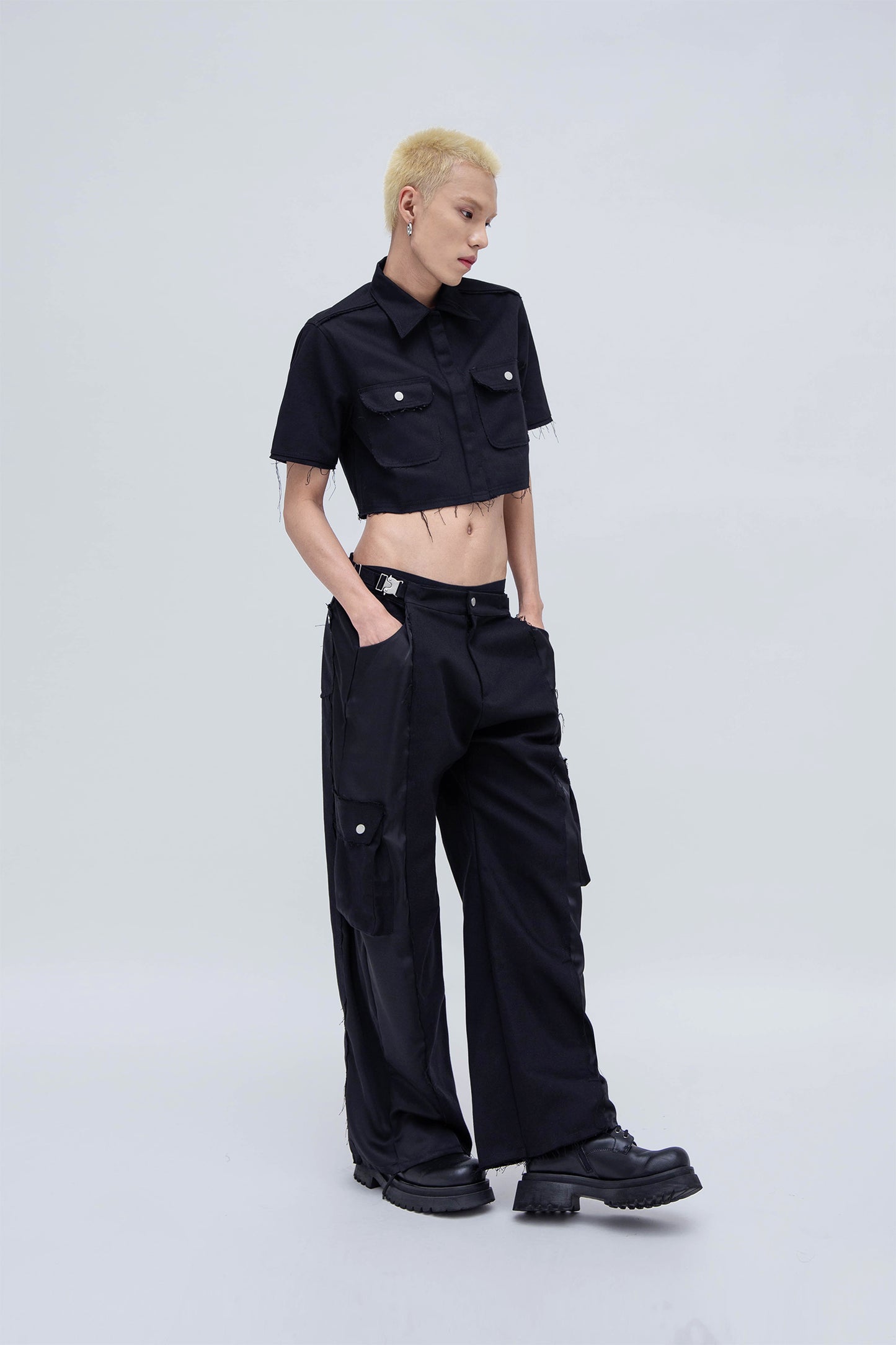 DENIM CROP SHIRT (BLACK)