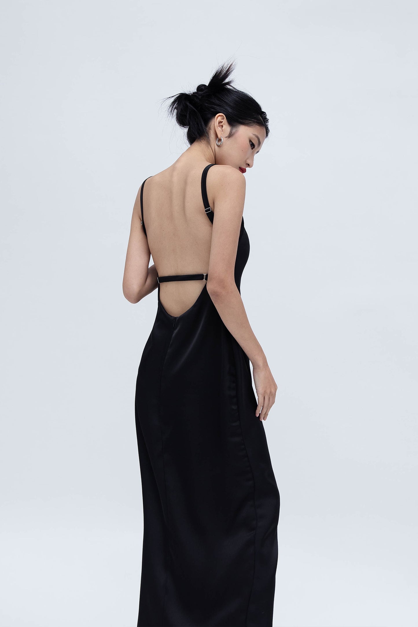 BAREBACK DRESS (BLACK)