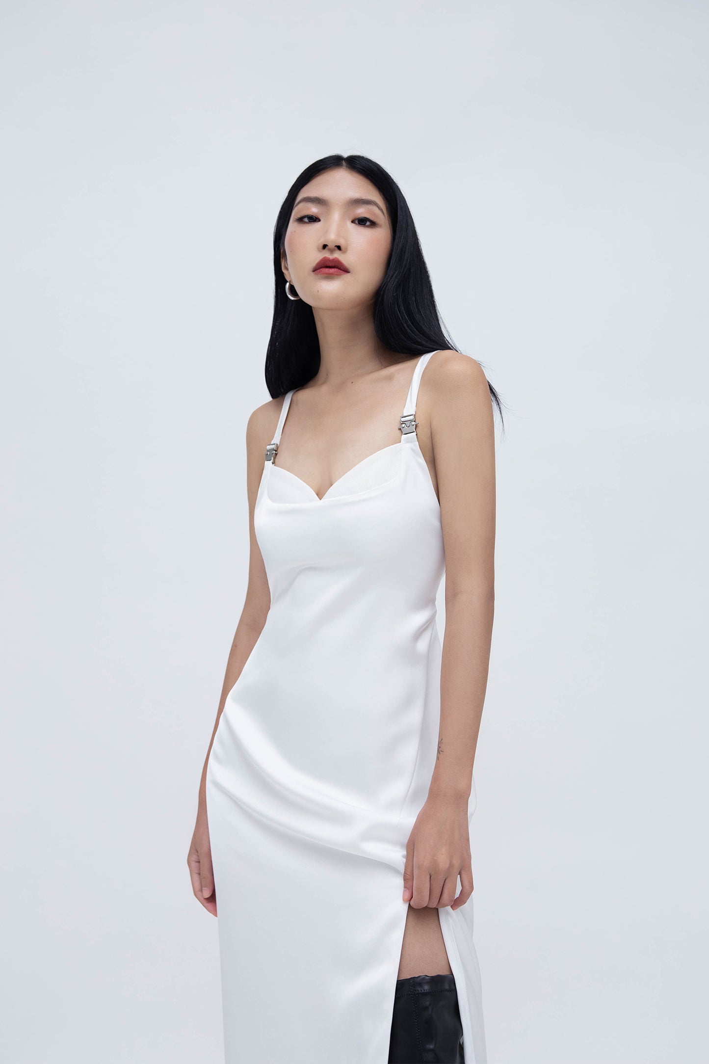 BAREBACK DRESS (WHITE)