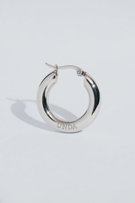 UNDA HOOP EARRINGS (SILVER)