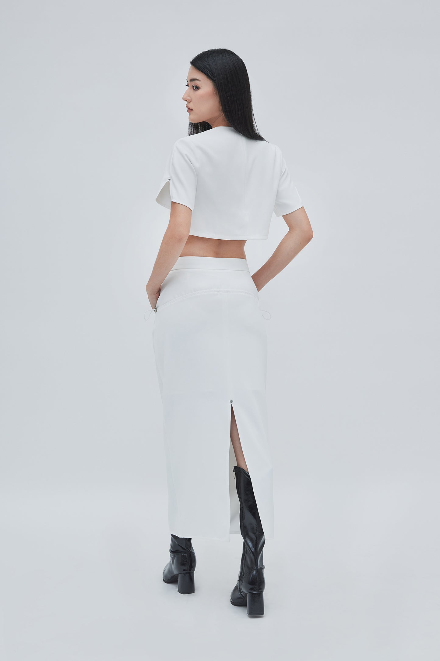 RIVET CROP TOP (WHITE)