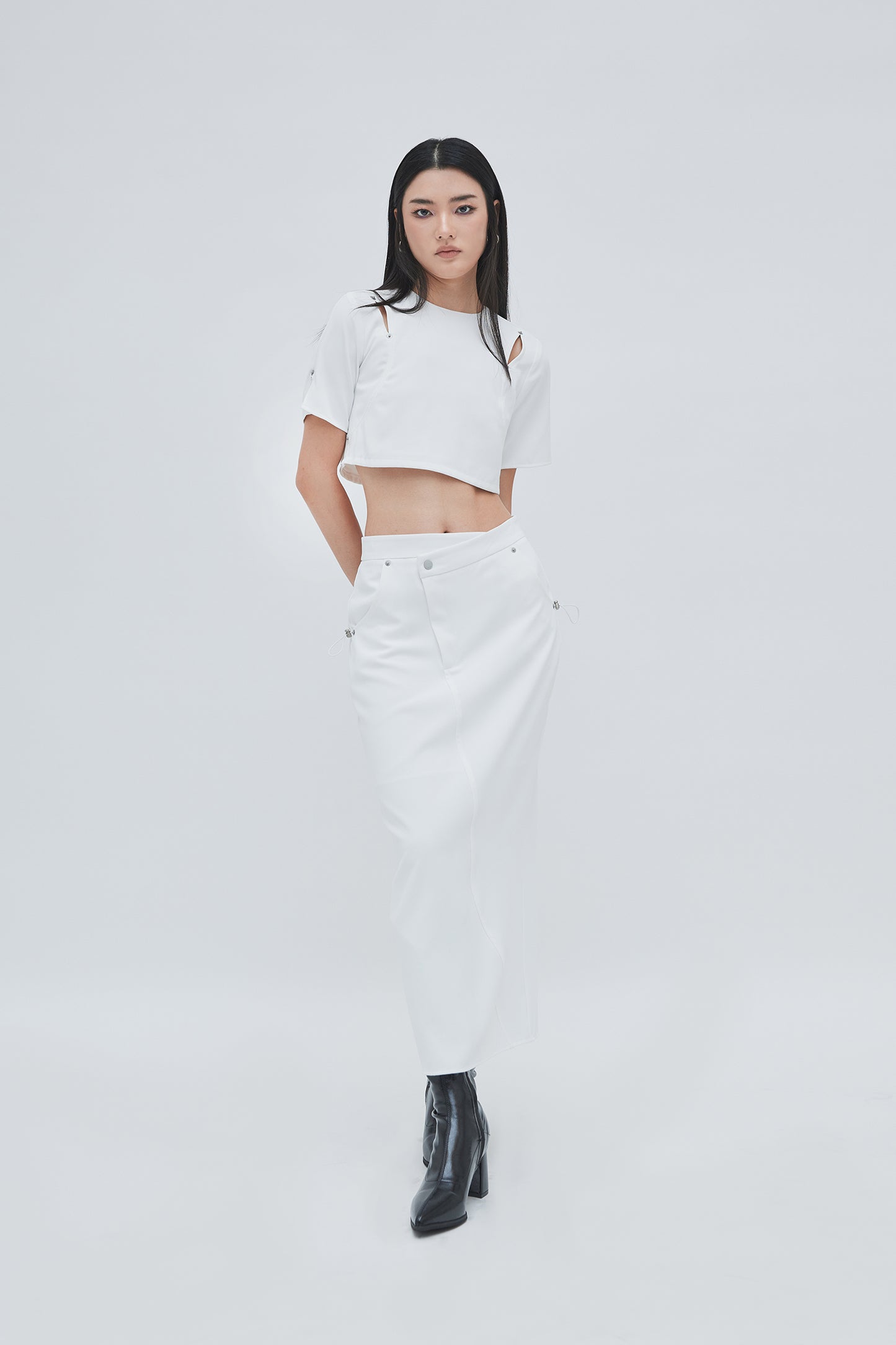 RIVET CROP TOP (WHITE)